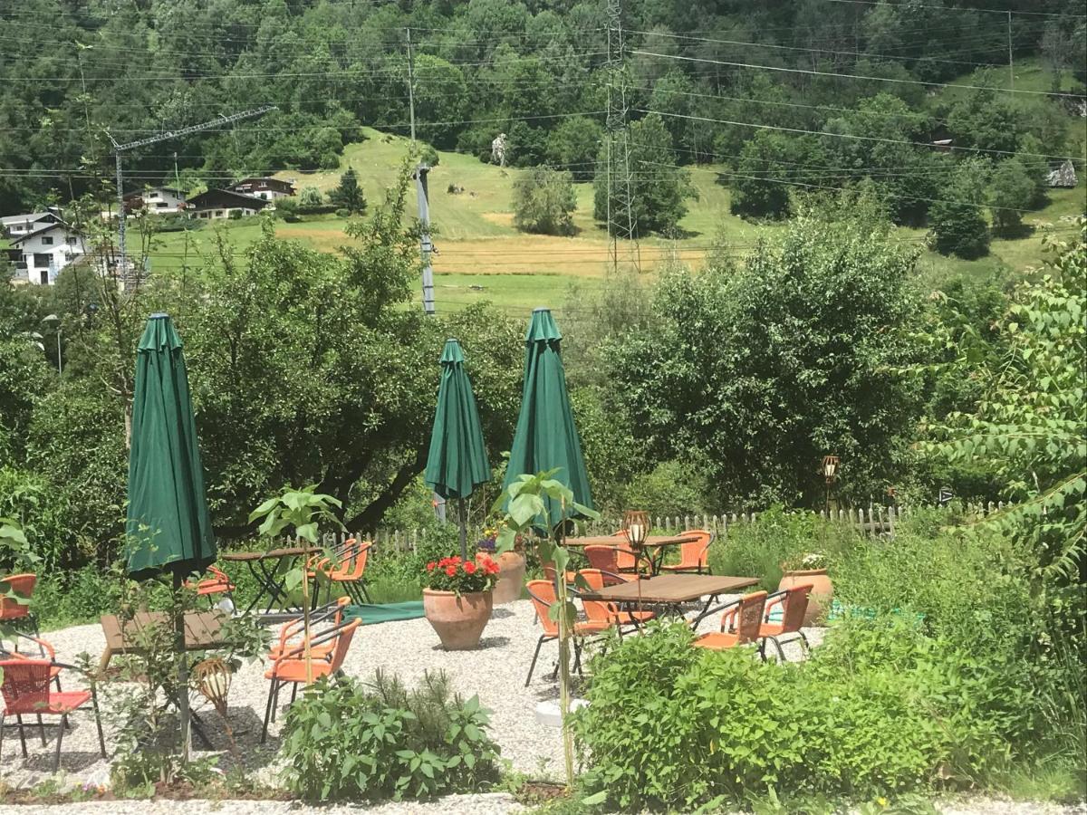 Bed and Breakfast Ustria Crusch Alva à Tavanasa Extérieur photo